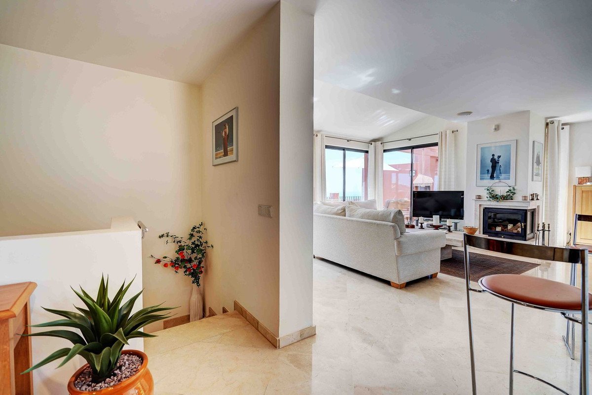 2 Bed Penthouse in Calahonda