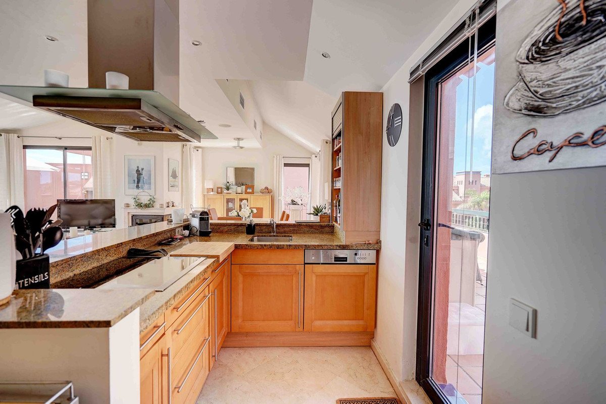 2 Bed Penthouse in Calahonda