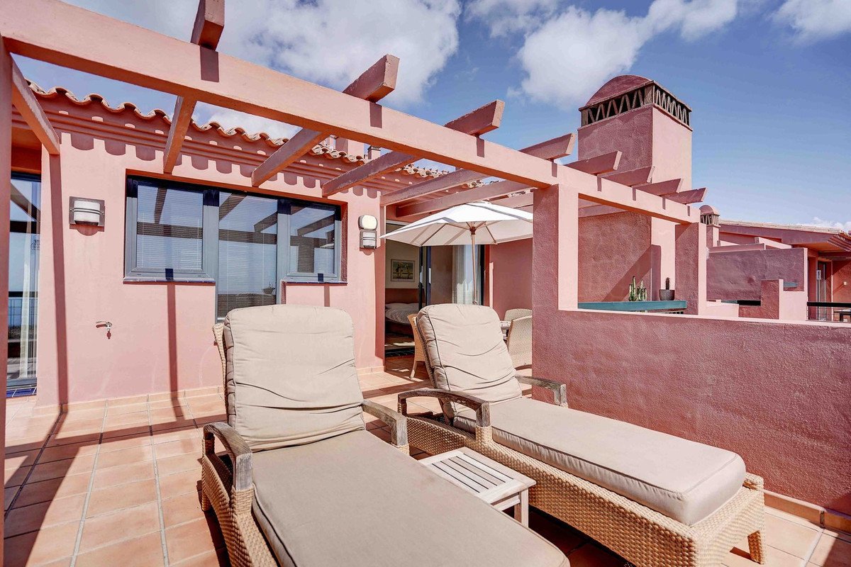 2 Bed Penthouse in Calahonda