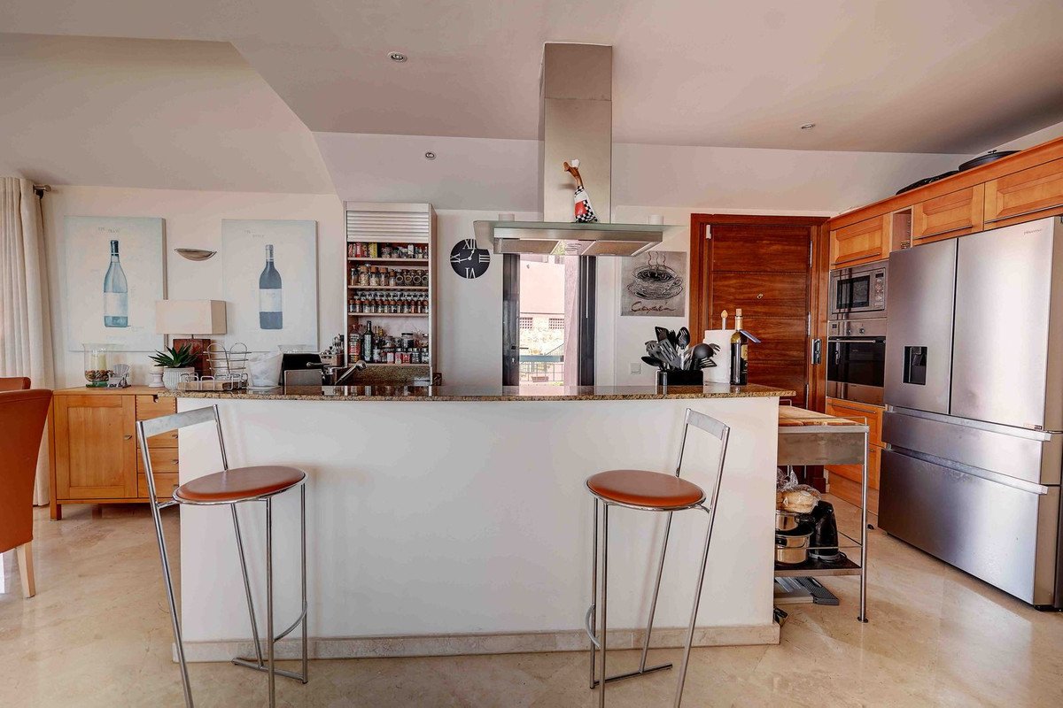 2 Bed Penthouse in Calahonda