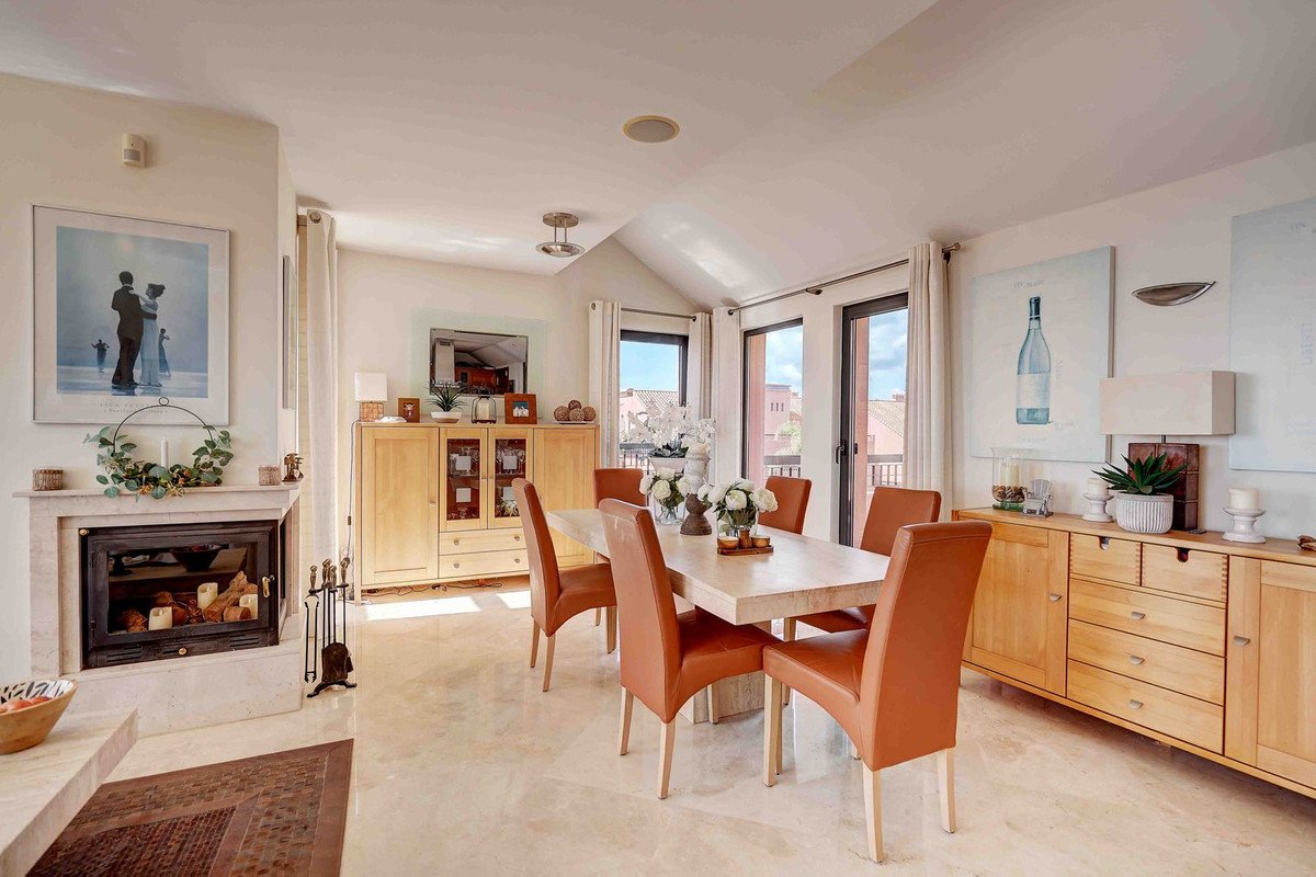 2 Bed Penthouse in Calahonda