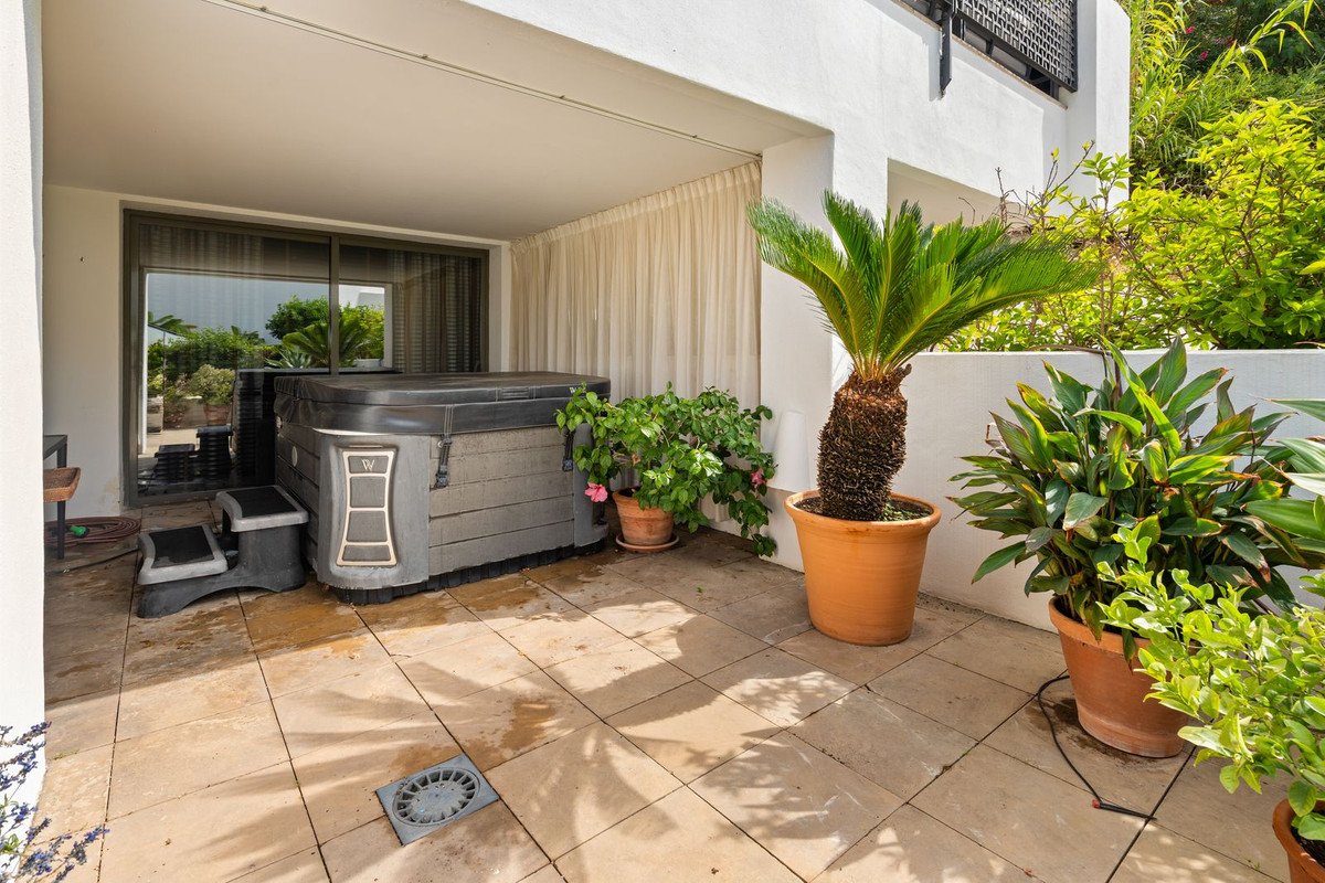 3 Bed Ground Floor Apartment in Los Flamingos
