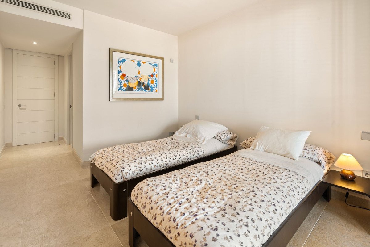 3 Bed Ground Floor Apartment in Los Flamingos