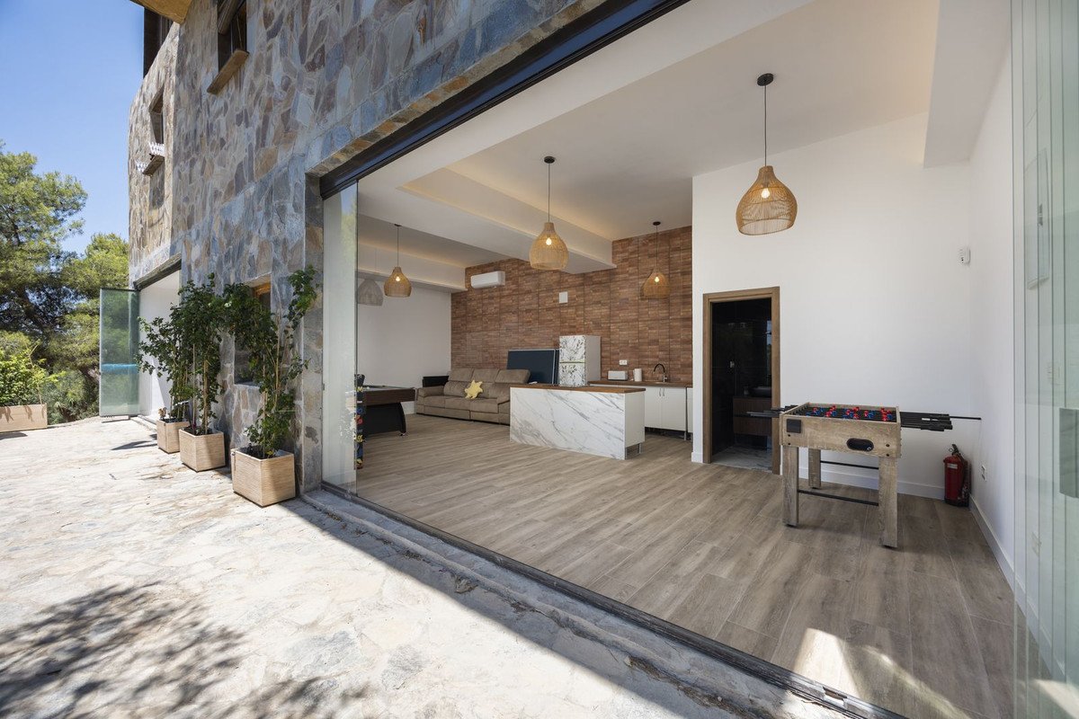 5 Bed Detached Villa in Málaga