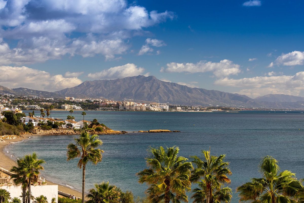 3 Bed Penthouse in Estepona