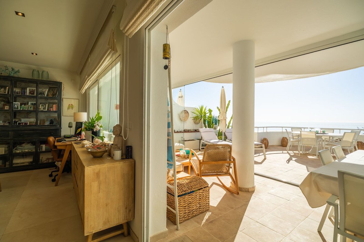 3 Bed Penthouse in Estepona