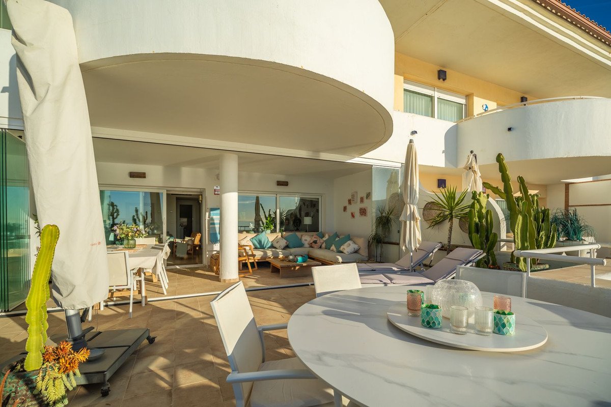 3 Bed Penthouse in Estepona