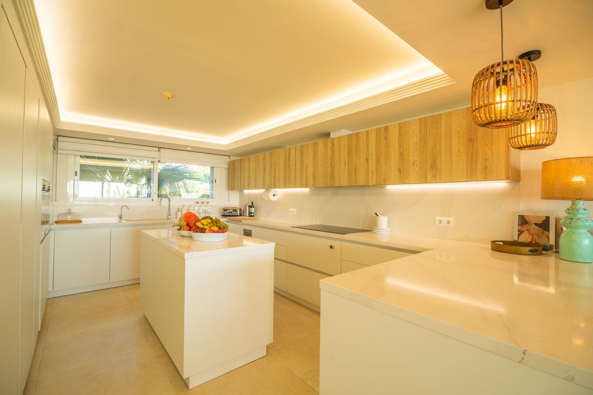 3 Bed Penthouse in Estepona