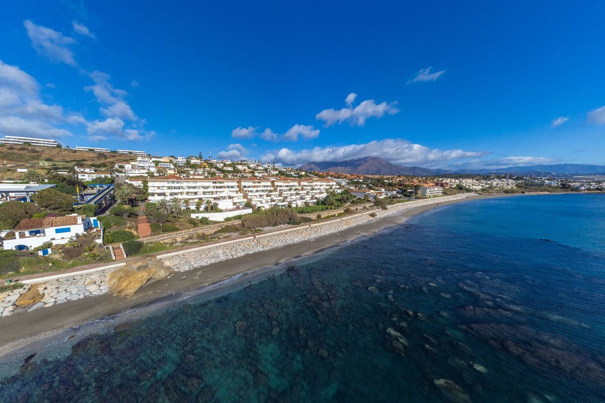 3 Bed Penthouse in Estepona