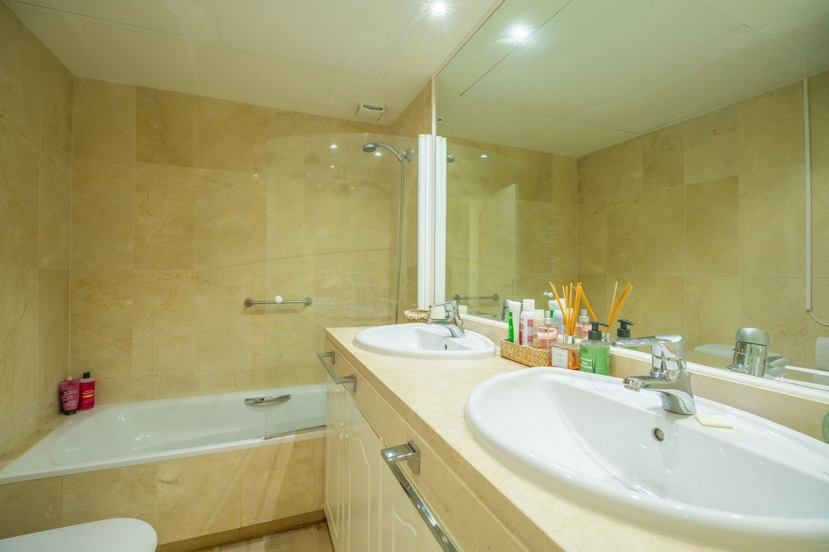 3 Bed Penthouse in Estepona