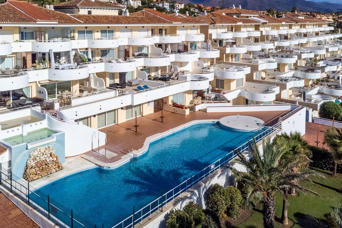 3 Bed Penthouse in Estepona