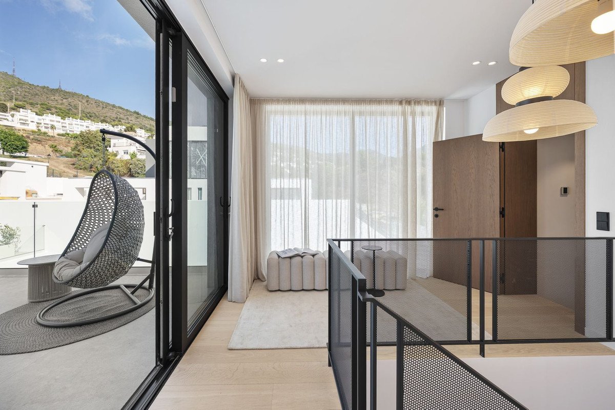4 Bed Detached Villa in Benalmadena