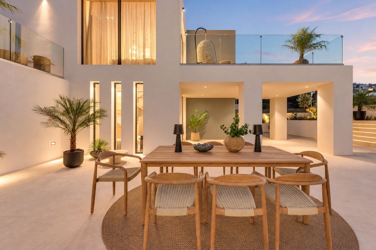 4 Bed Detached Villa in Benalmadena