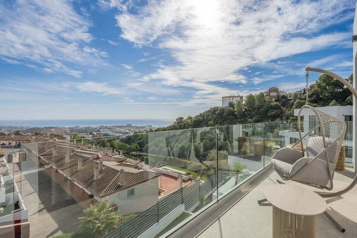 4 Bed Detached Villa in Benalmadena