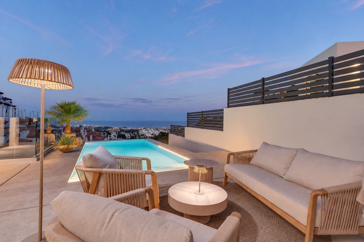 4 Bed Detached Villa in Benalmadena