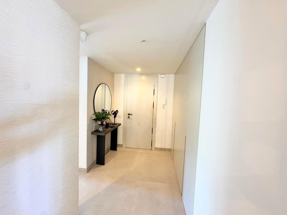 3 Bed Middle Floor Apartment in Puerto Banús