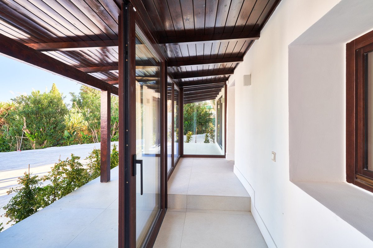 6 Bed Detached Villa in San Pedro de Alcántara