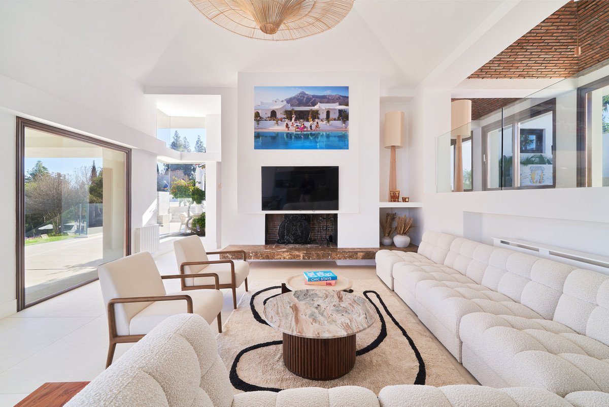 6 Bed Detached Villa in San Pedro de Alcántara