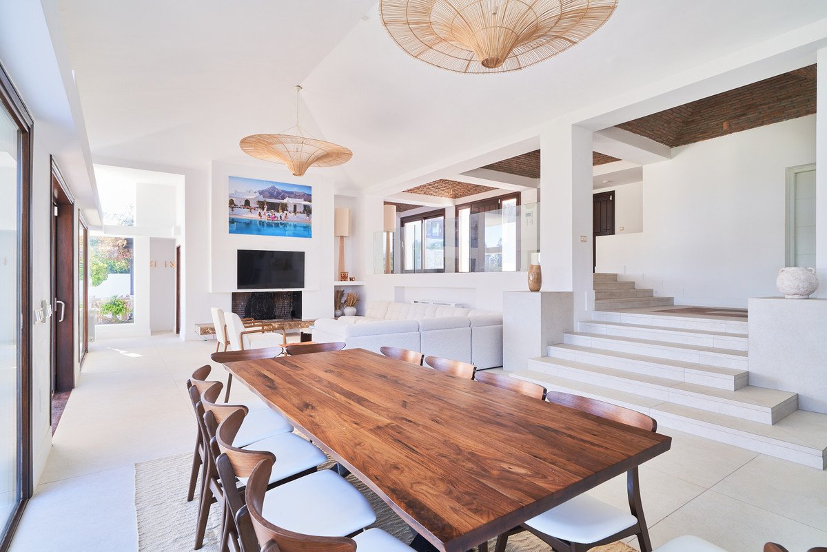 6 Bed Detached Villa in San Pedro de Alcántara