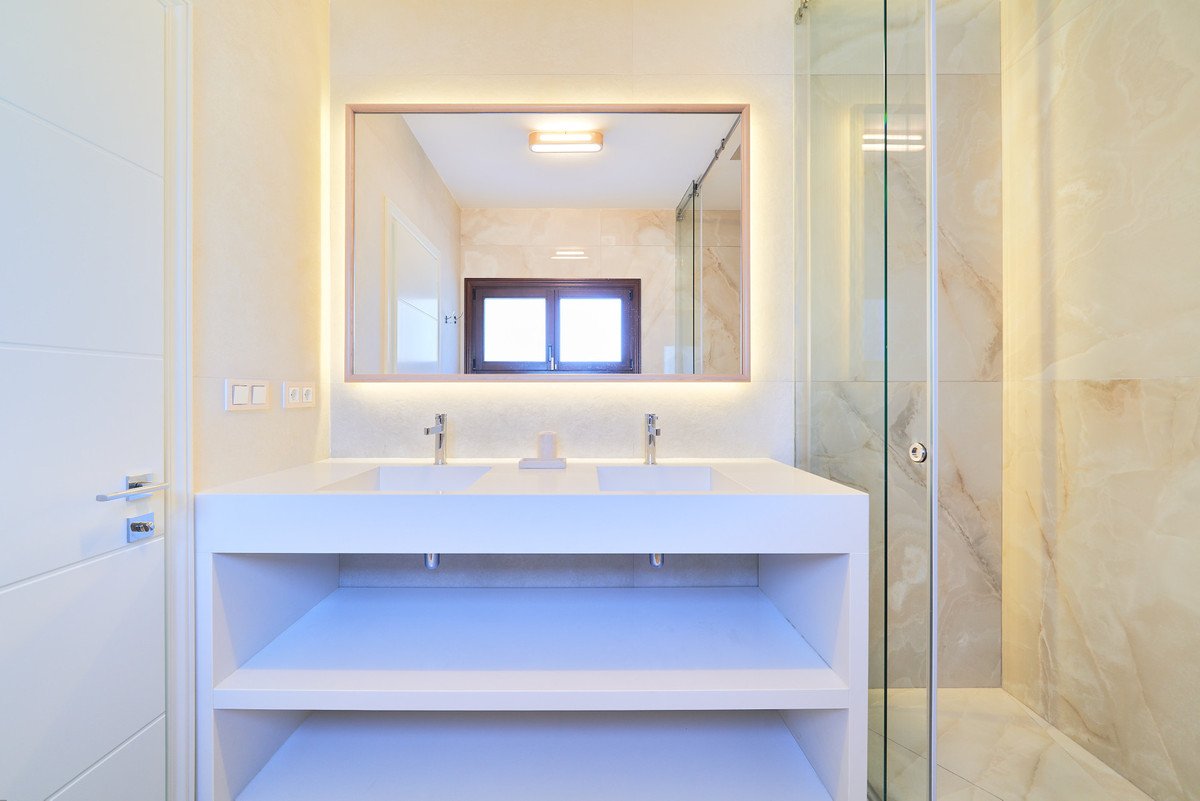 6 Bed Detached Villa in San Pedro de Alcántara
