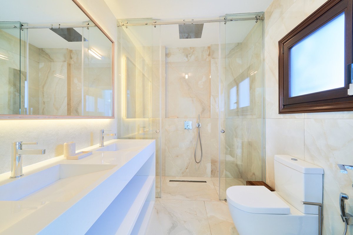 6 Bed Detached Villa in San Pedro de Alcántara
