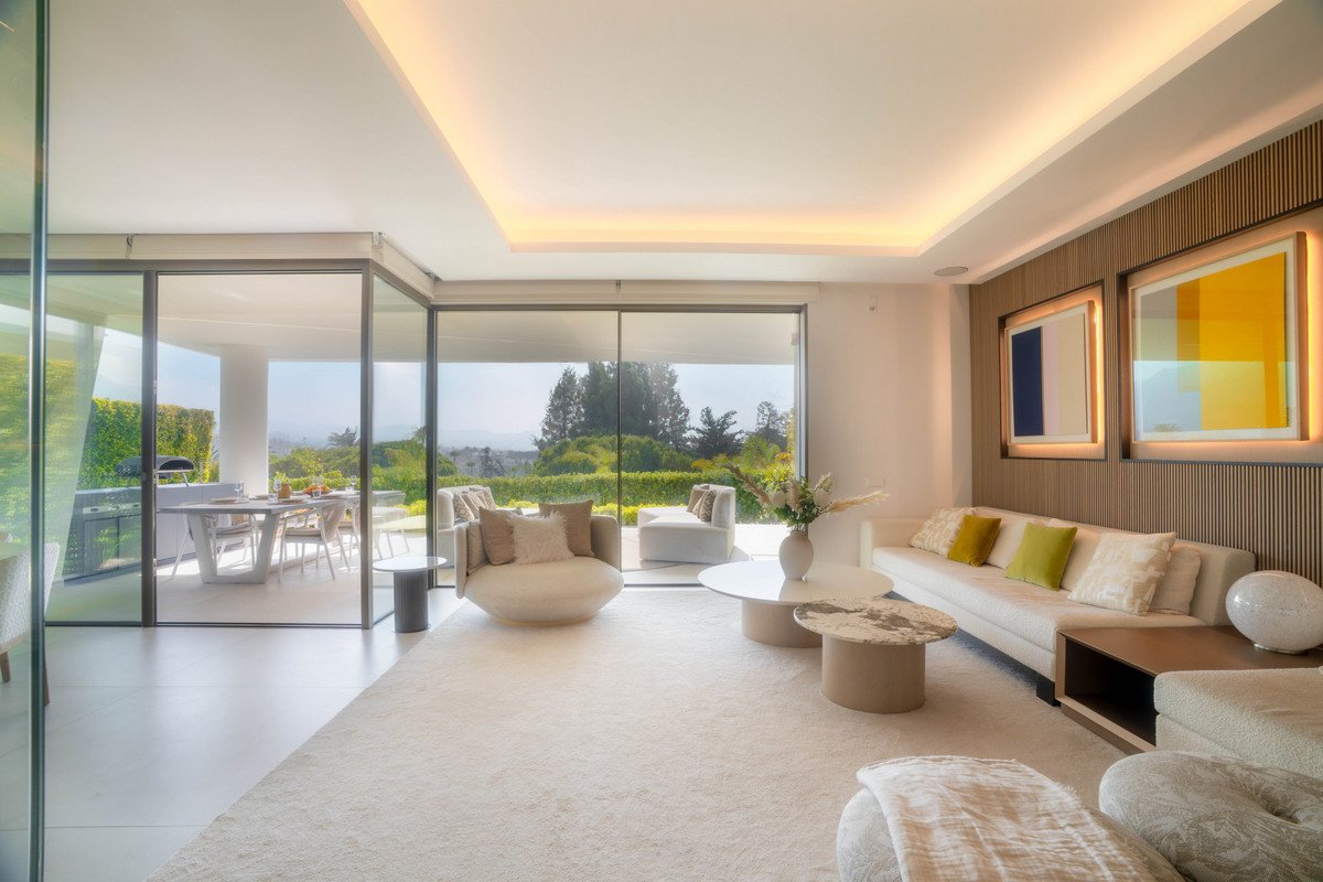 4 Bed Detached Villa in Nueva Andalucía