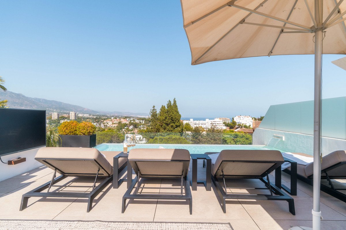 4 Bed Detached Villa in Nueva Andalucía