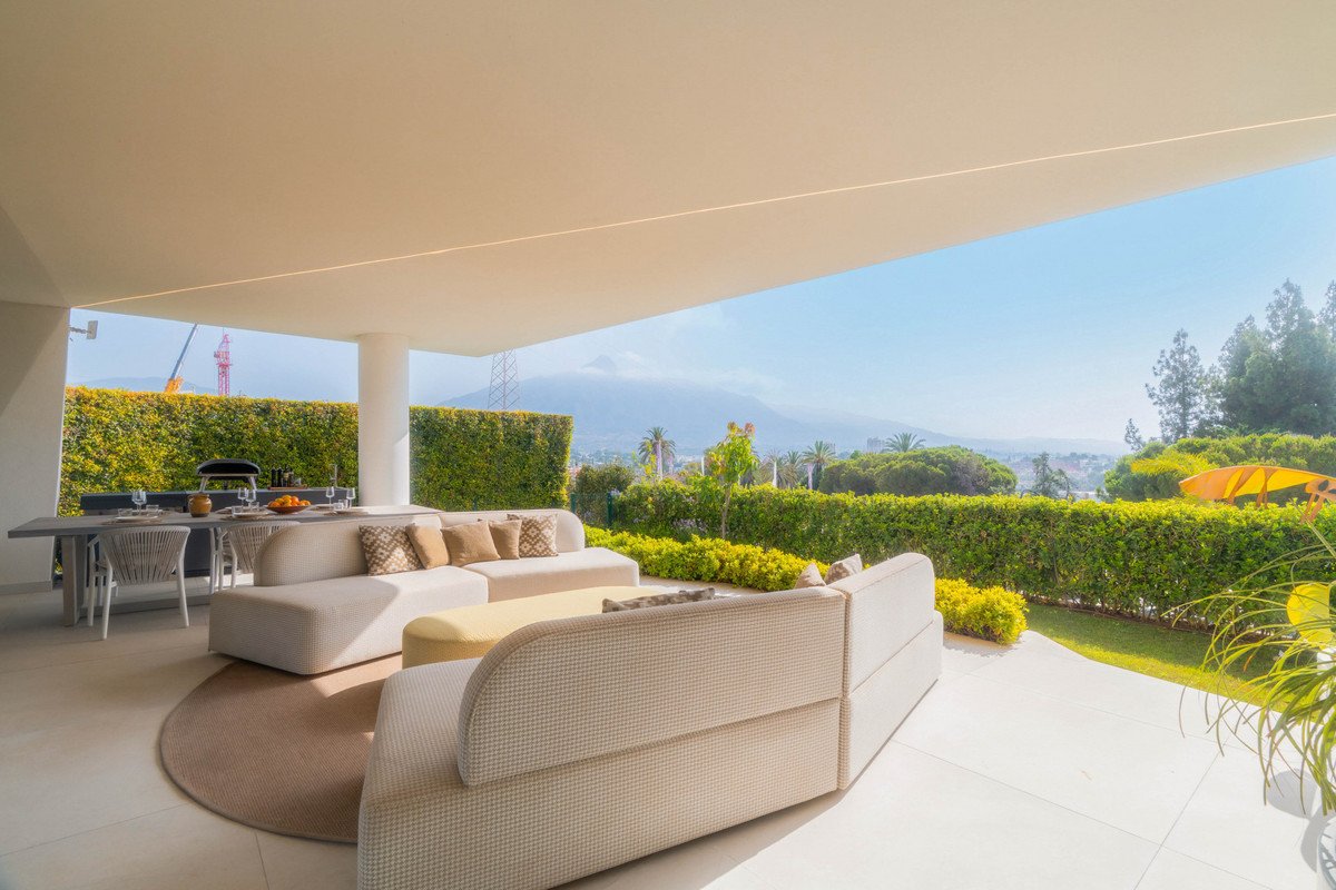 4 Bed Detached Villa in Nueva Andalucía