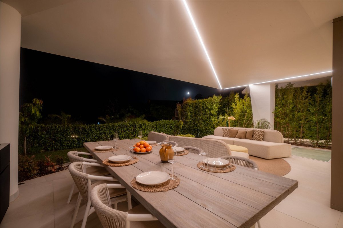 4 Bed Detached Villa in Nueva Andalucía