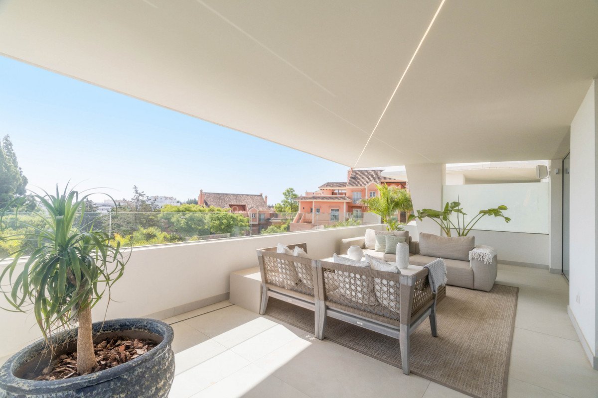 4 Bed Detached Villa in Nueva Andalucía