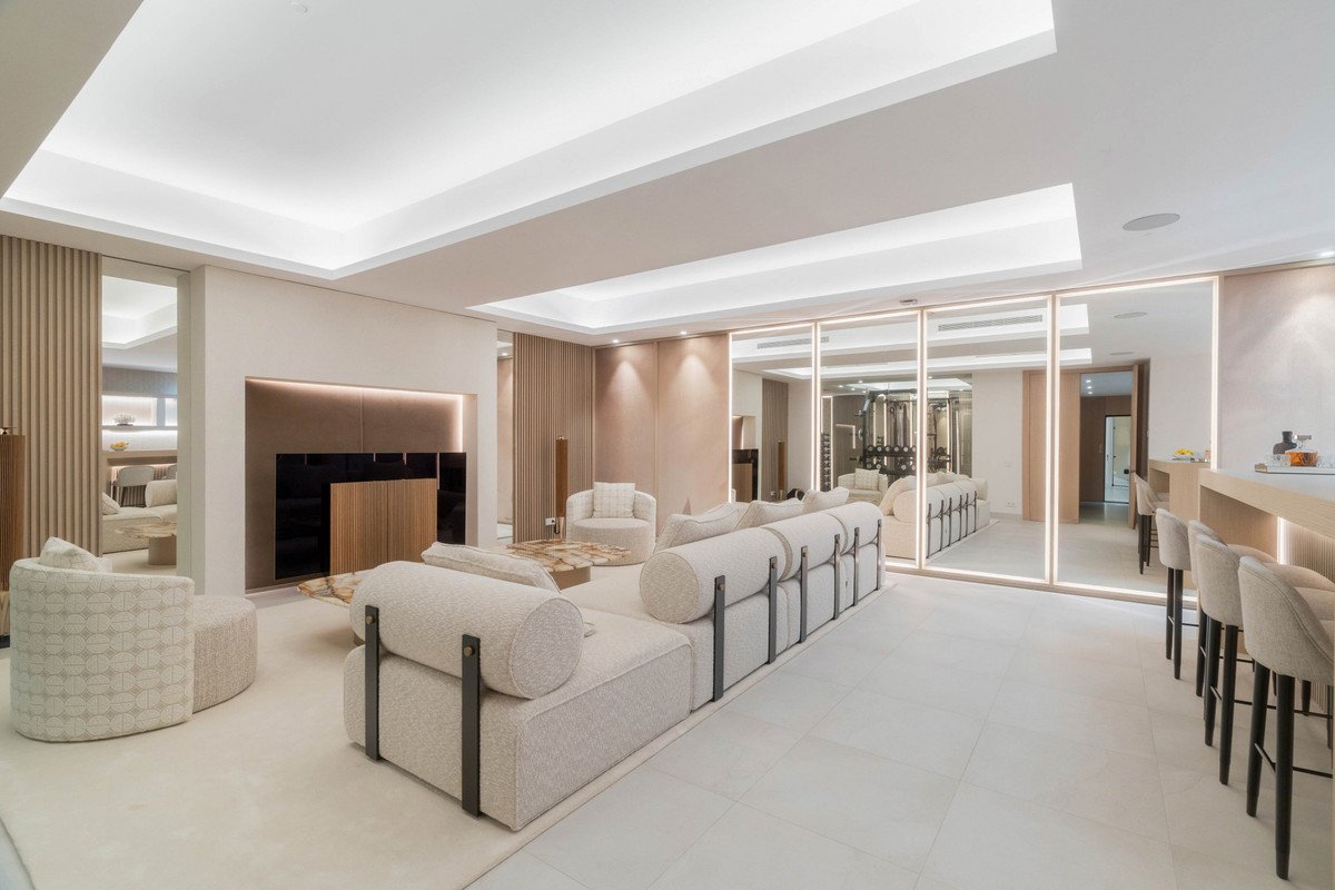 4 Bed Detached Villa in Nueva Andalucía