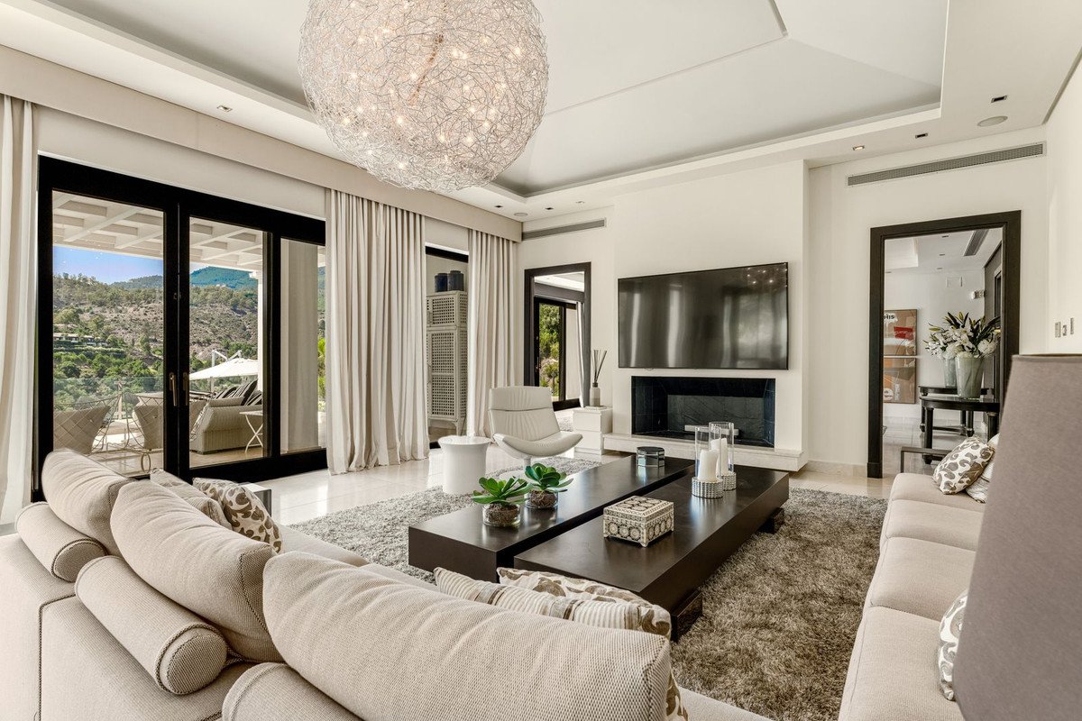 6 Bed Detached Villa in La Zagaleta