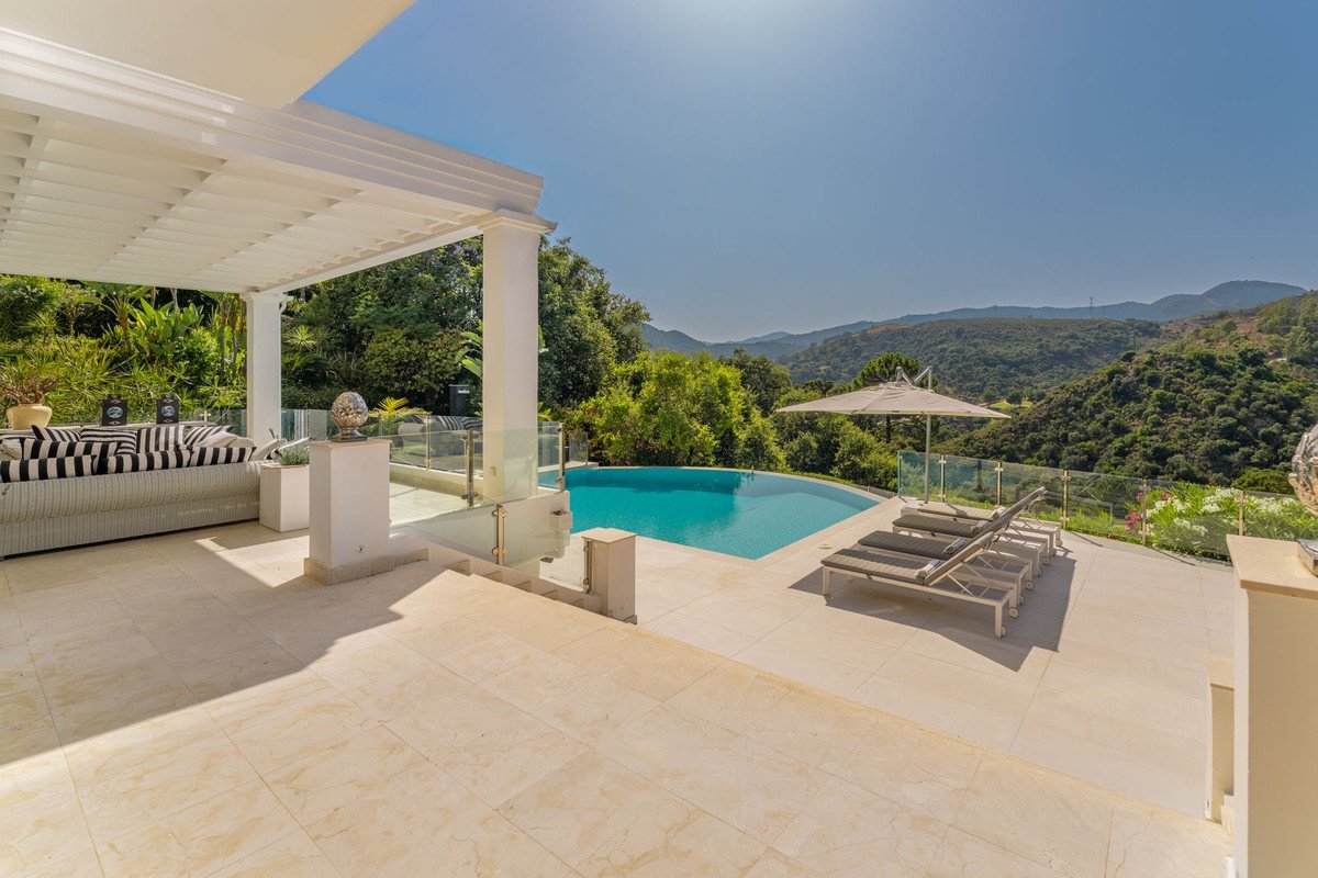 6 Bed Detached Villa in La Zagaleta
