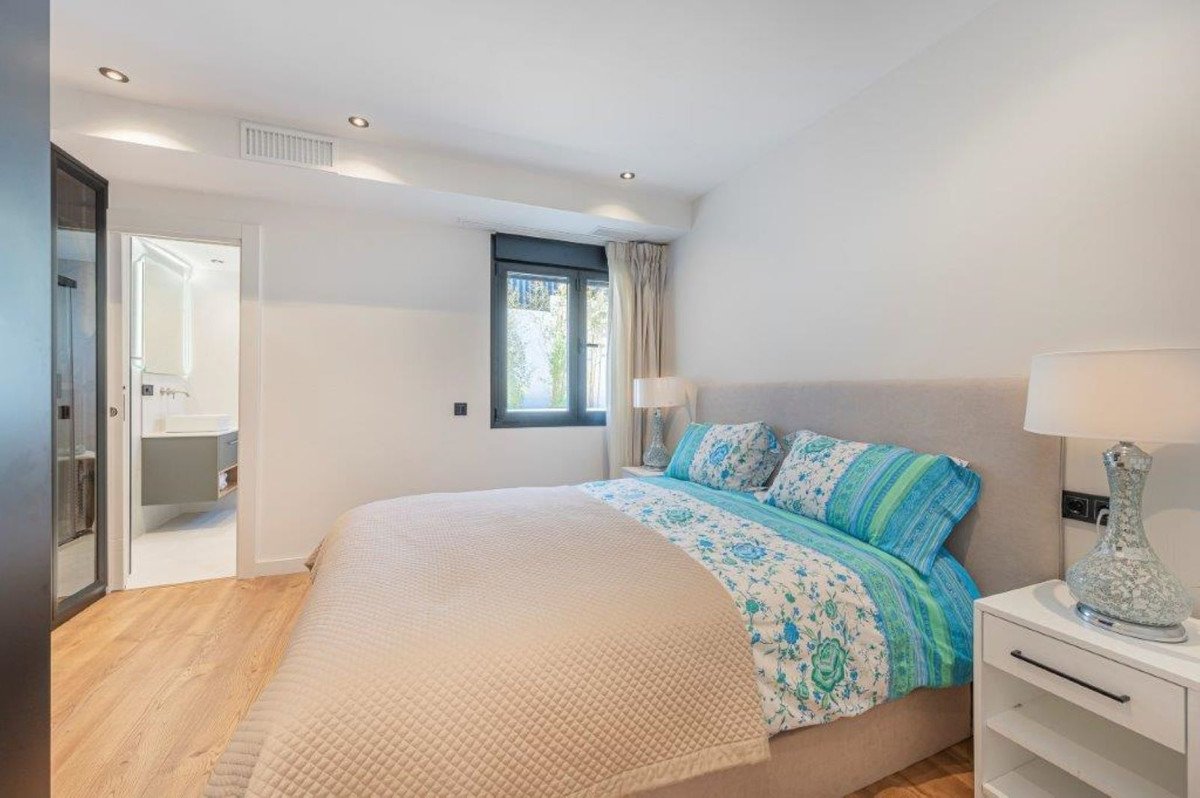 5 Bed Detached Villa in El Rosario