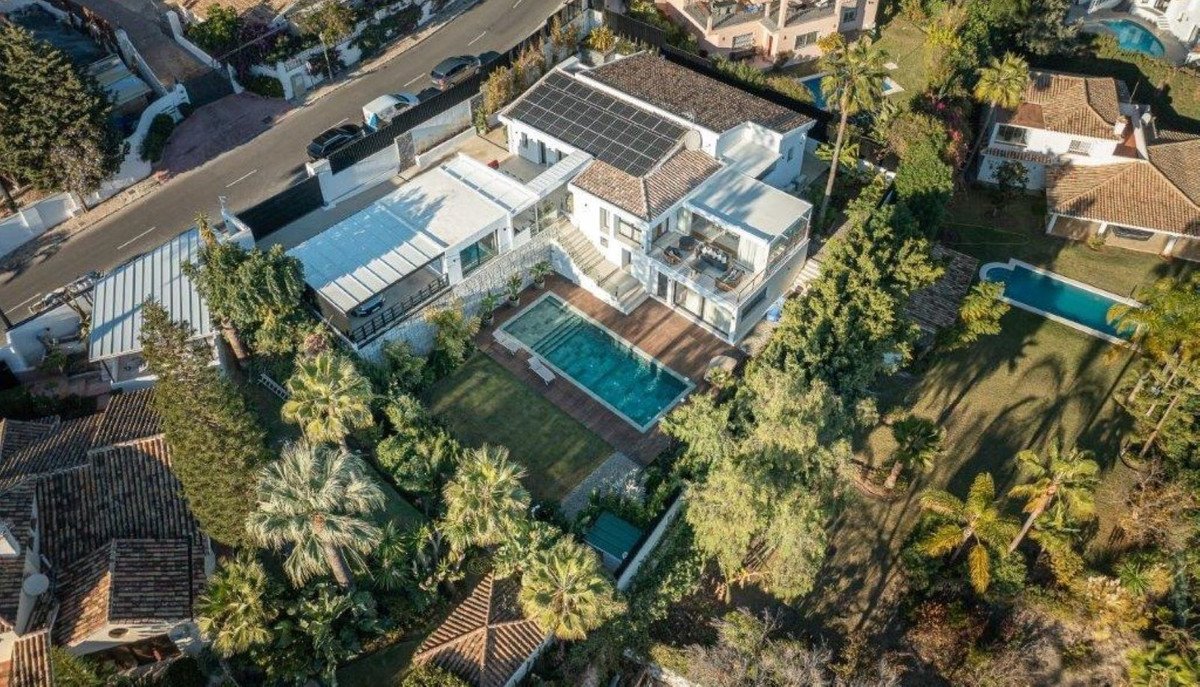 5 Bed Detached Villa in El Rosario