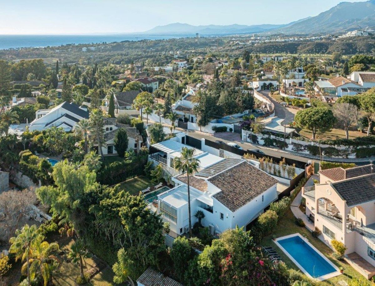 5 Bed Detached Villa in El Rosario