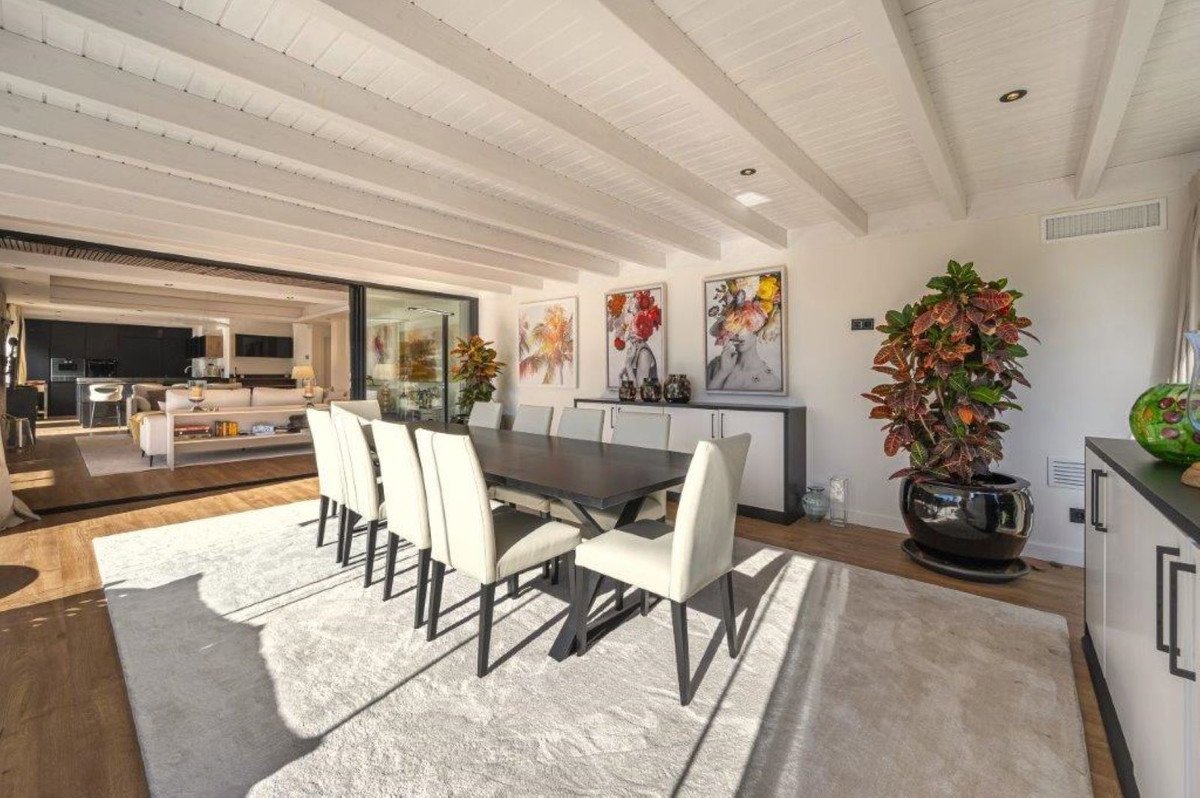 5 Bed Detached Villa in El Rosario