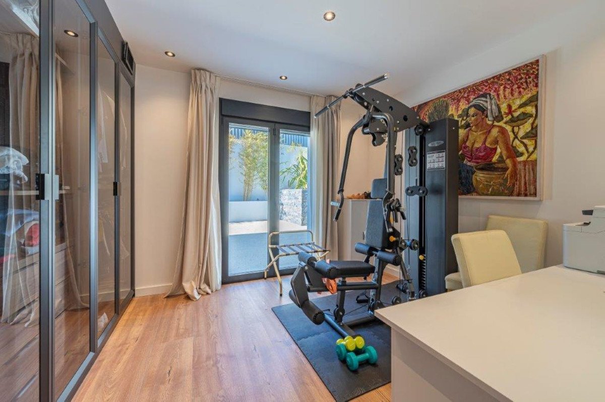 5 Bed Detached Villa in El Rosario