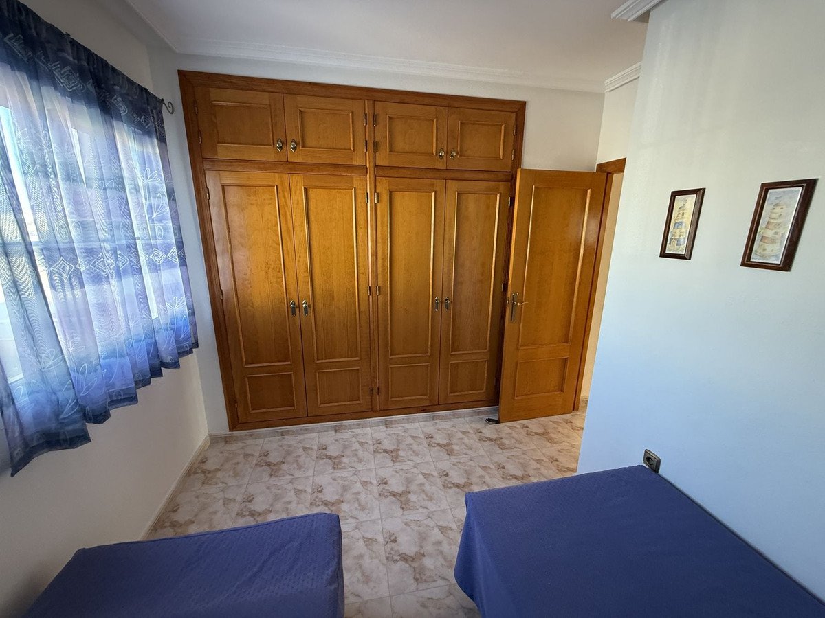 2 Bed Middle Floor Apartment in Lomas de Cabo Roig