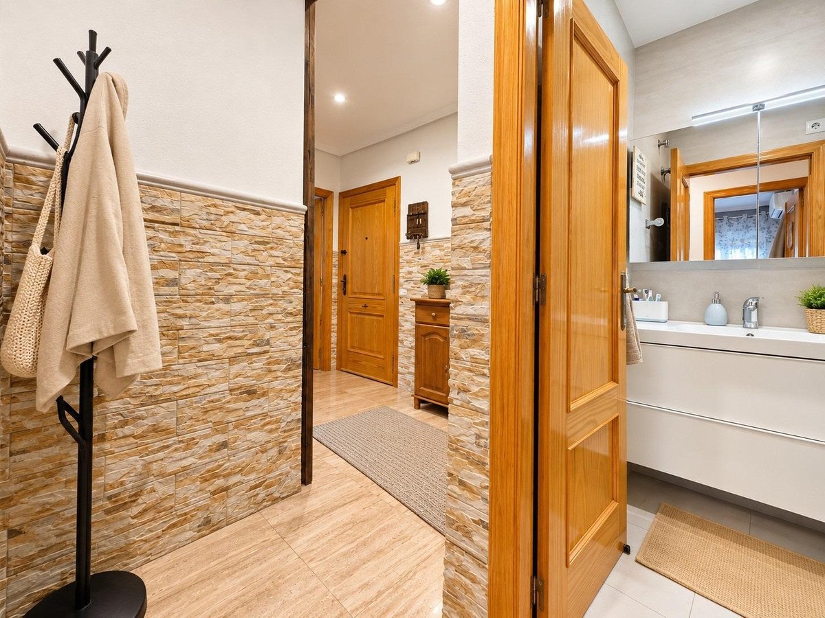 2 Bed Ground Floor Apartment in Pilar de la Horadada