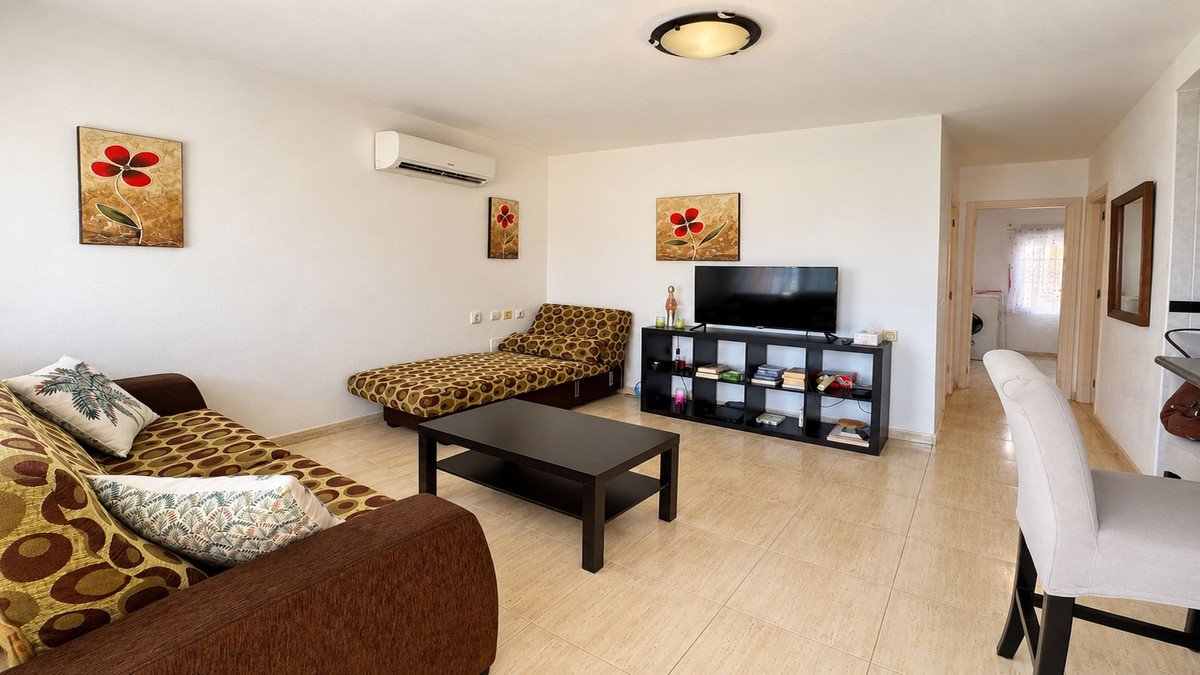 2 Bed Ground Floor Apartment in San Miguel de Salinas