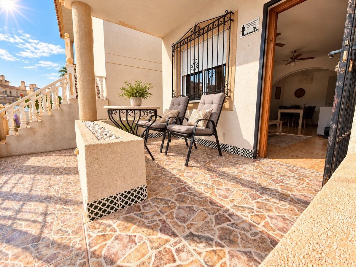 2 Bed Bungalow in La Zenia