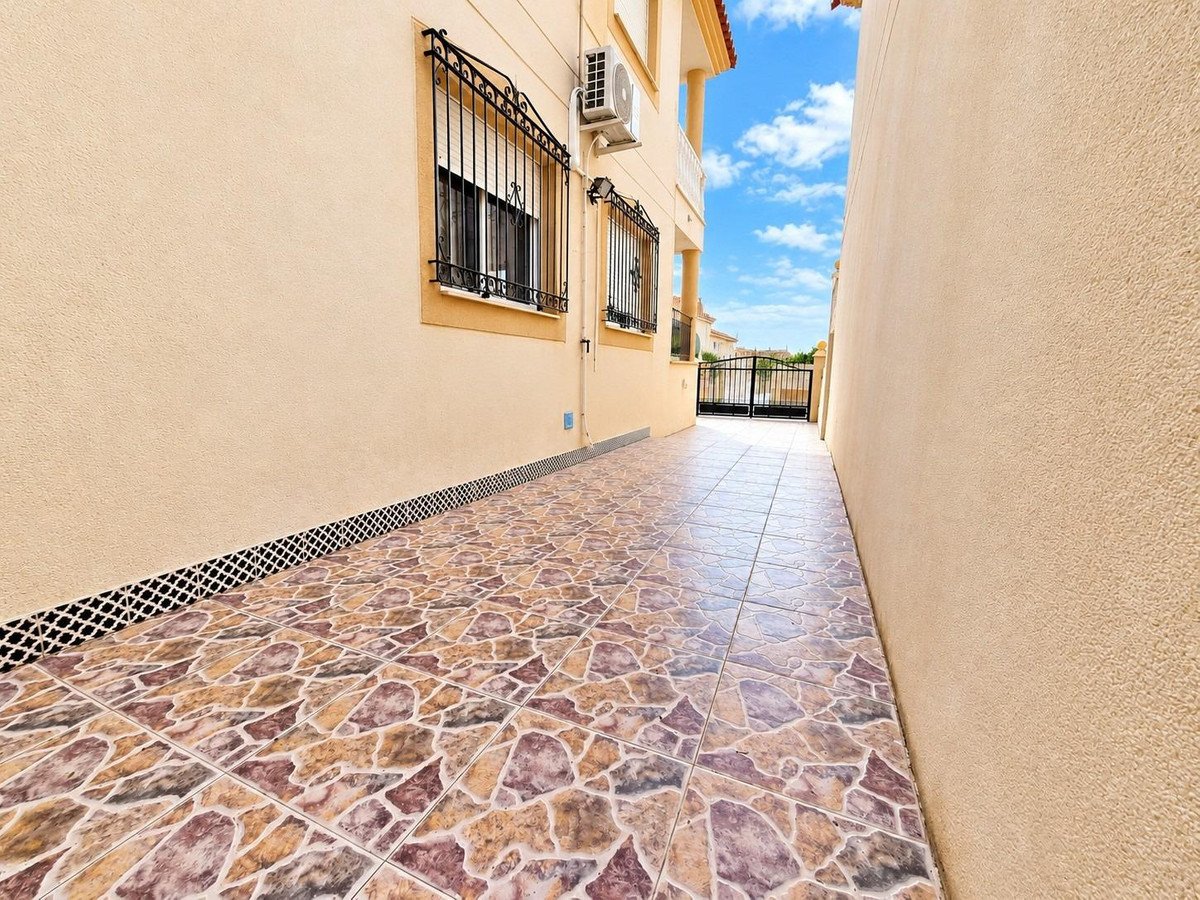 2 Bed Bungalow in La Zenia