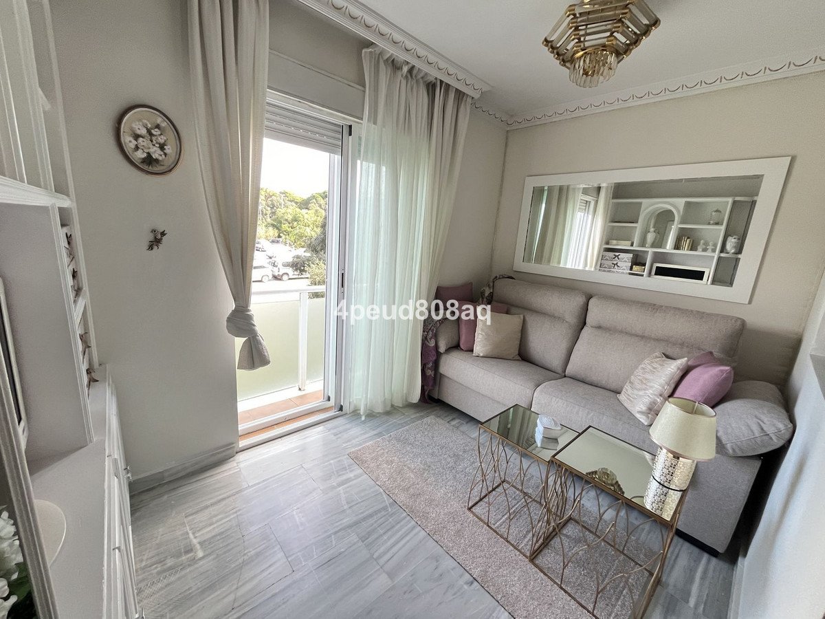 Middle Floor Studio in El Rosario