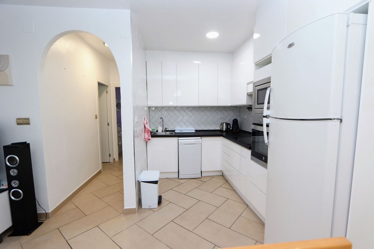 3 Bed Semi-Detached House in La Florida