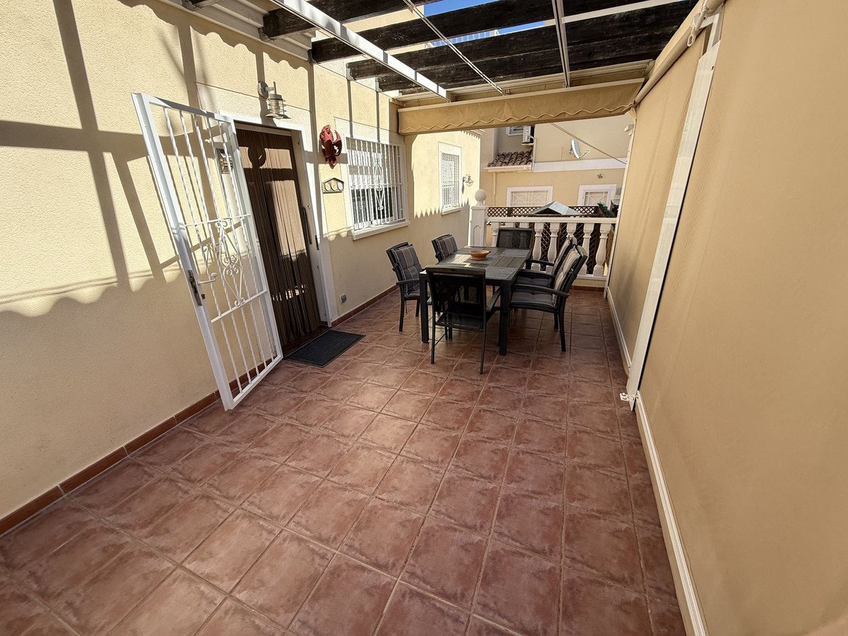 4 Bed Detached Villa in Lomas de Cabo Roig
