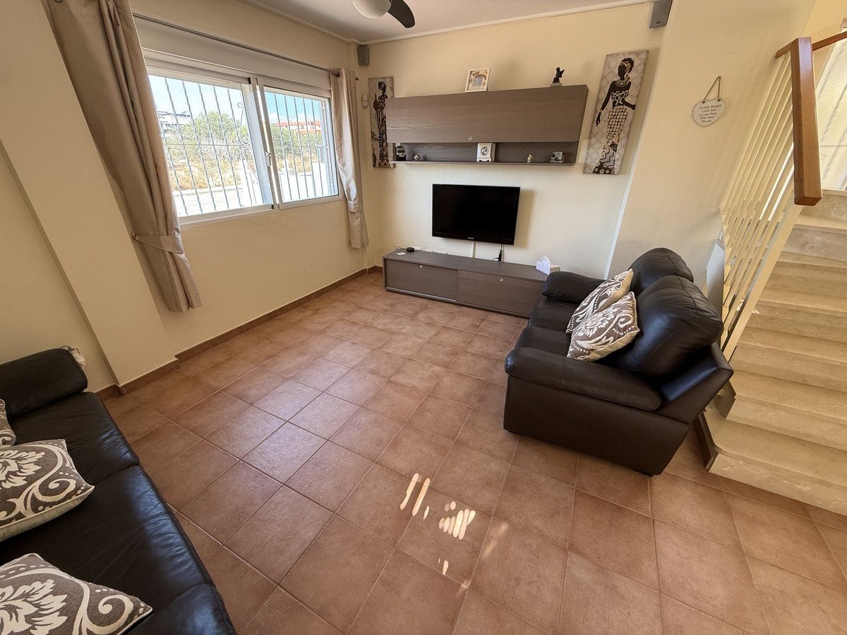 4 Bed Detached Villa in Lomas de Cabo Roig