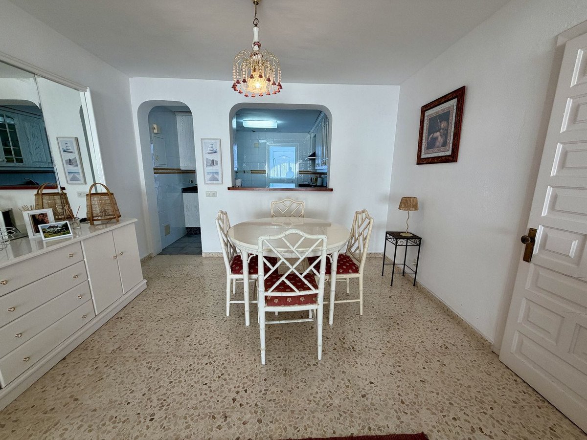 2 Bed Ground Floor Apartment in El Paraiso