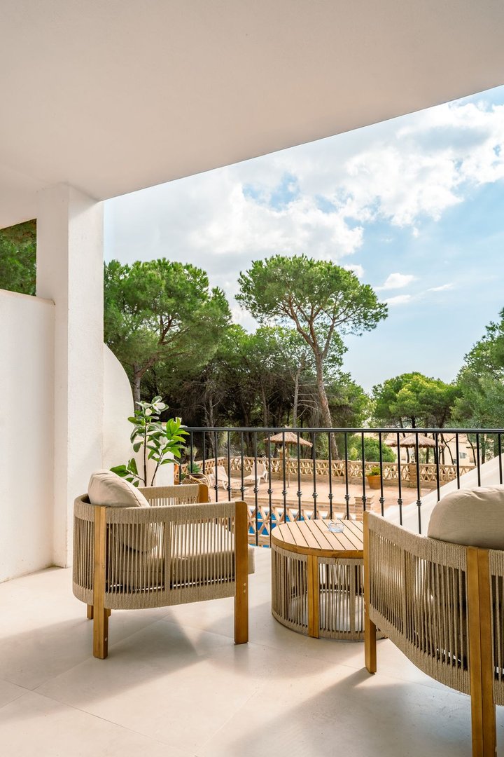 2 Bed Ground Floor Apartment in Aloha