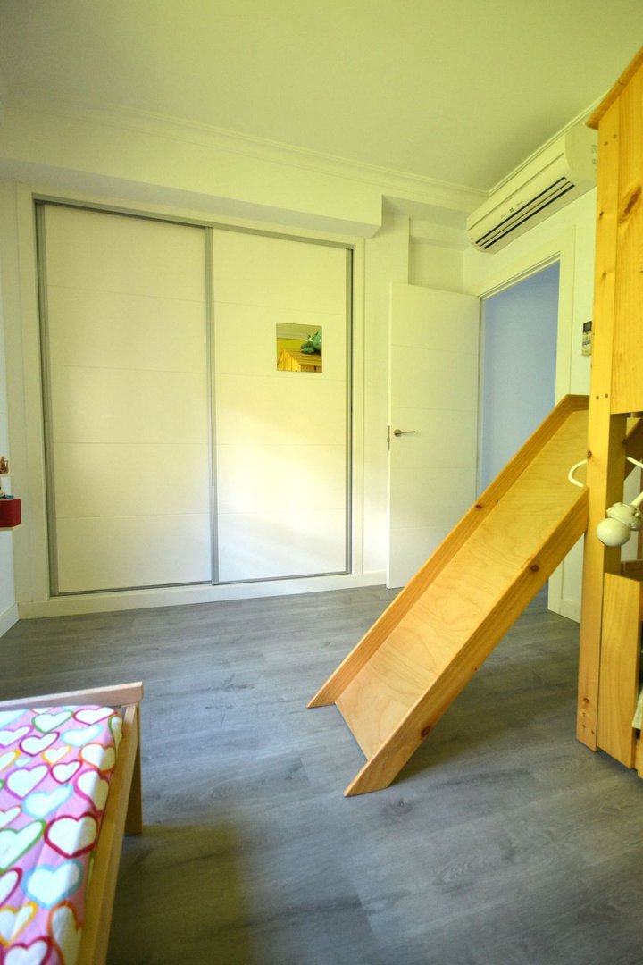 4 Bed Middle Floor Apartment in Torremolinos